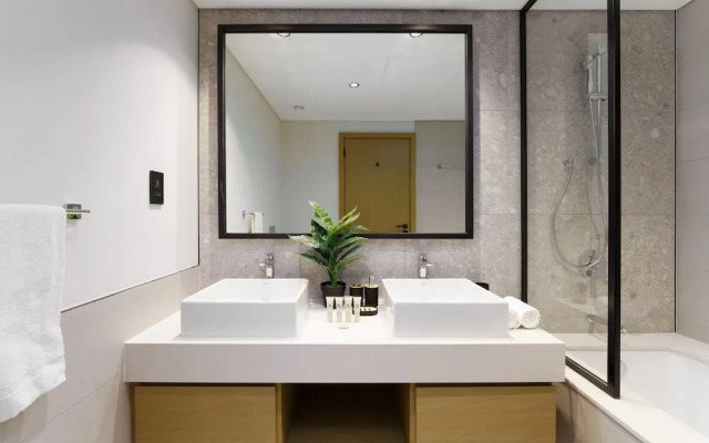 Golf Suites - 603 - DH