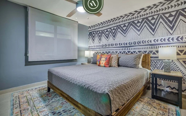 Luxury 2 BR Condo in the Jungle - Oceanview Pool