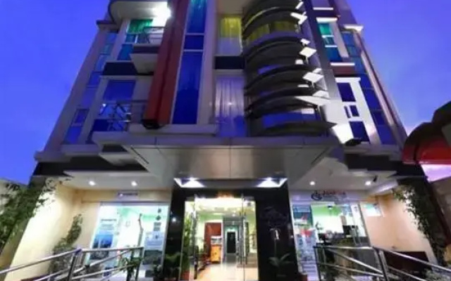 Rooms R Us - Voyagers Palace