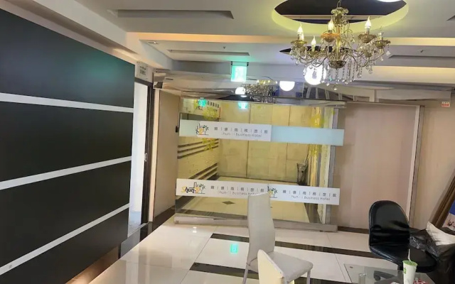 Star Yi Hotel