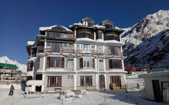 Samaa Resorts Chitkul Heights Sangla