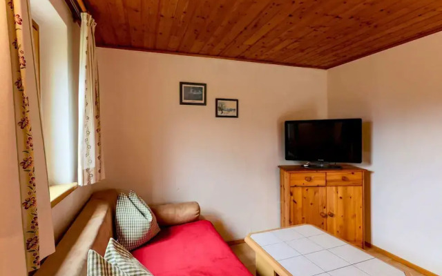 Cozy Holiday Home in Piesendorf near Ski Area