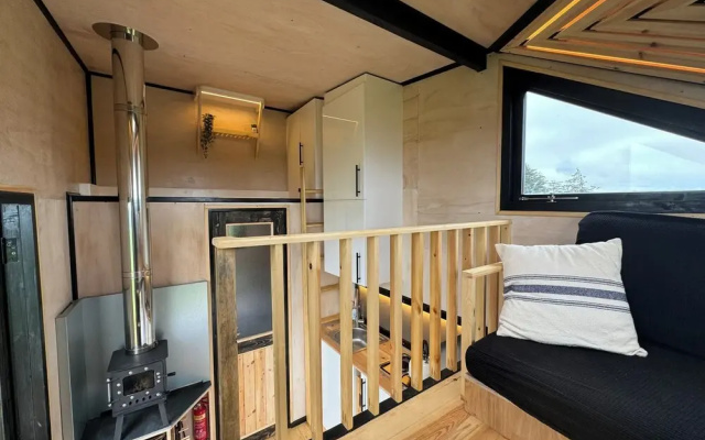 1 Bed Cabin - Sleeps 2 - Parking