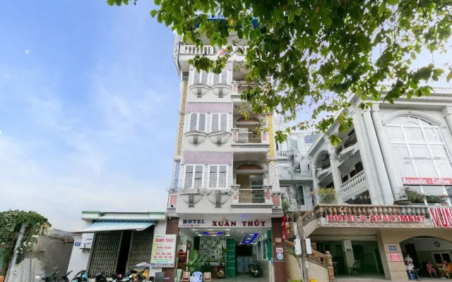 OYO 393 Xuan Thuy Hotel