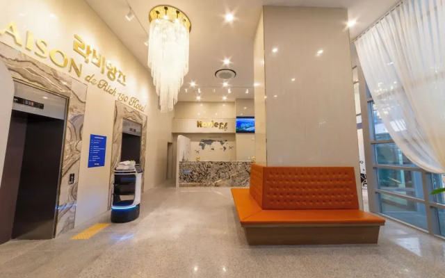 Raviens Maison de Hotel
