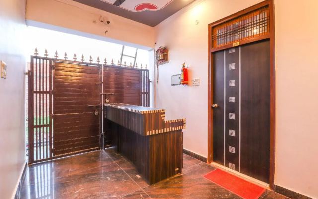 Hotel Aryan Galaxy by OYO Rooms