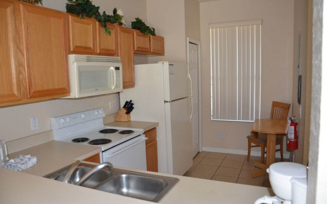 Regal Palms-RU1075
