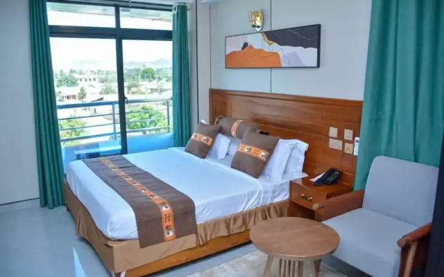 Unique Royal Hotel And Suites