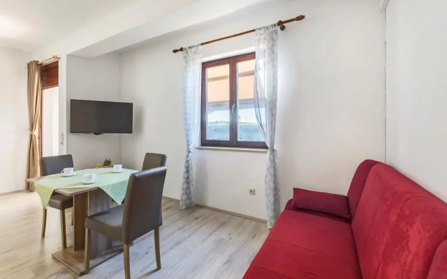 Amazing Apartment in Rovinj With Wifi