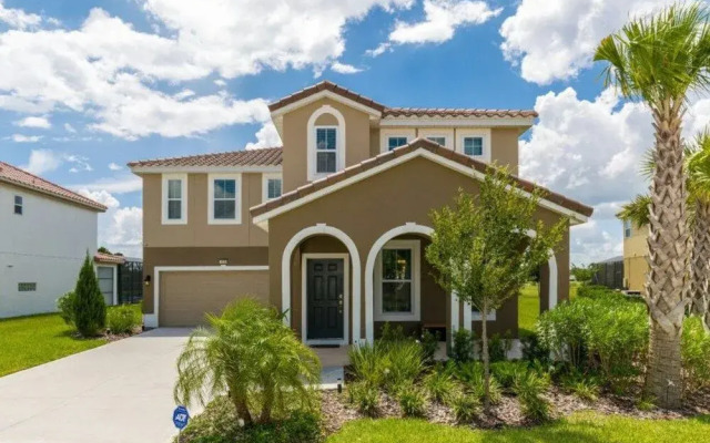Solterra - 4103 Oaktree Drive