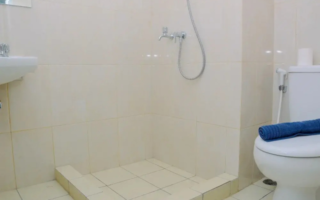 Studio Apartment at The Springlake View Summarecon with Mall View