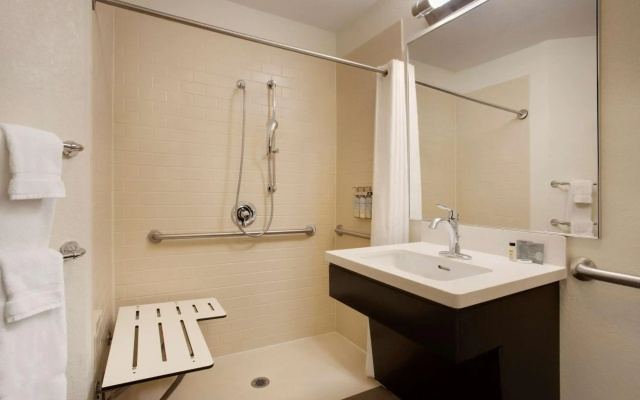 Sonesta Simply Suites Somerset