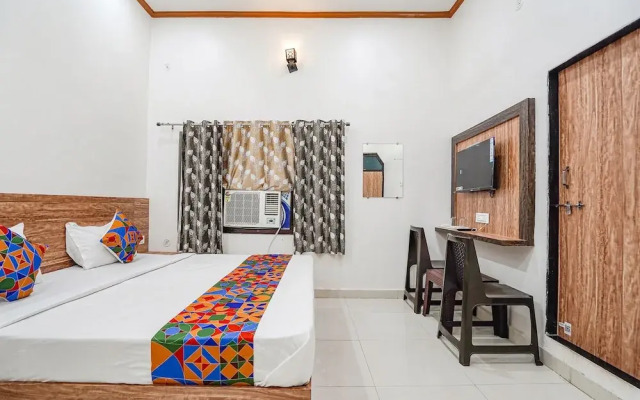 Fabhotel Shree Mahidev Palace