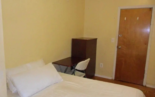 Eastern Parkway Guest House