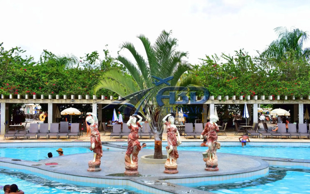 Lacqua diRoma Hotel com lazer completo 24 horas