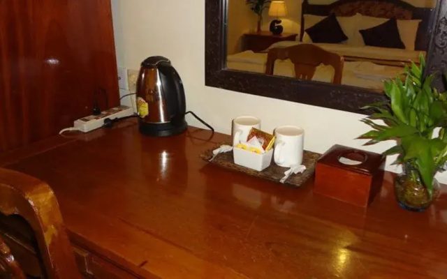 Cozyna Hotel