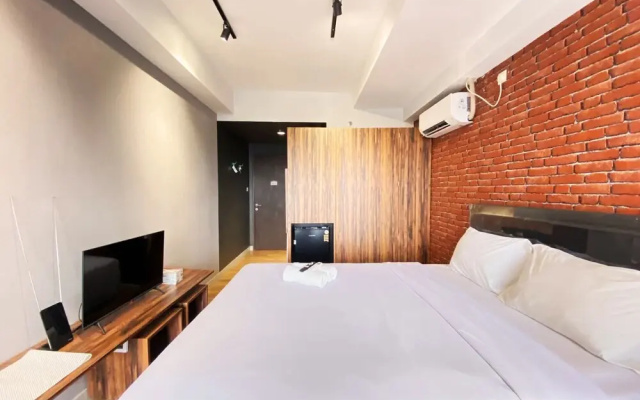 Comfort Studio Room At Mekarwangi Square Cibaduyut Apartment