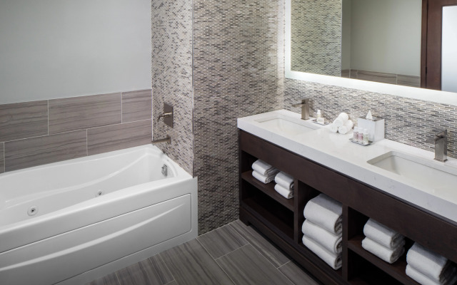 Hotel Indigo Flushing - LaGuardia by IHG