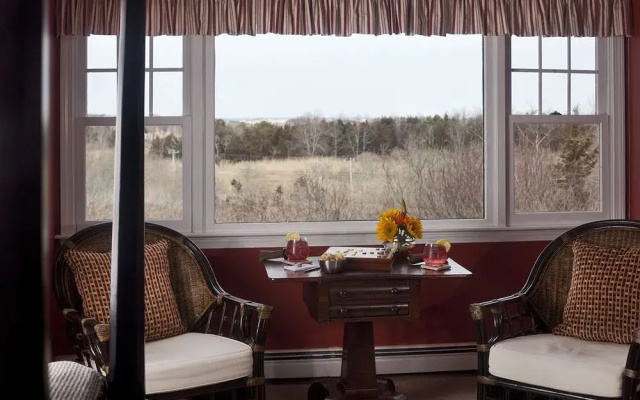 High Pointe Inn - West Barnstable