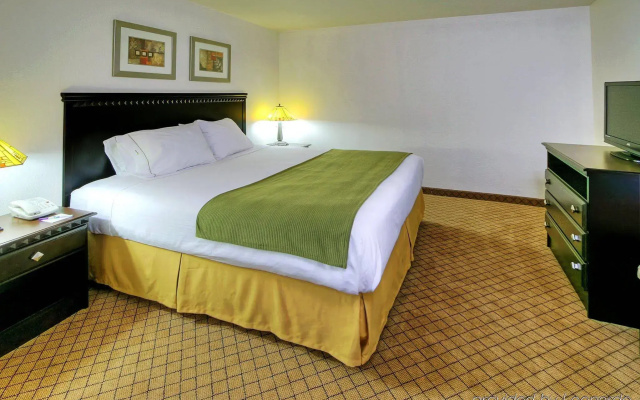 Holiday Inn Express & Suites Roswell