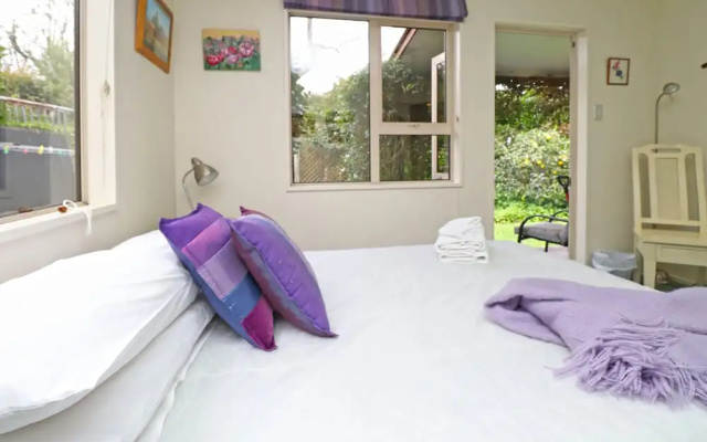 Hideaway in Harrowfield