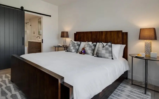 Beaver_creek_chalet_brio