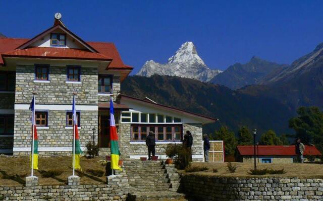 Everest Summit Lodge Tashinga In Lukla Nepal From None - 