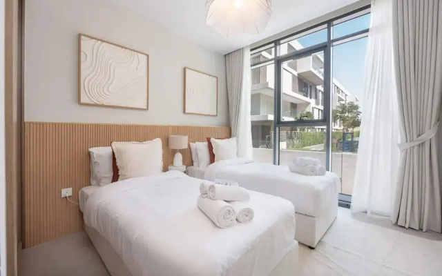 Contemporary 2BR in Azizi Greenfield - Meydan