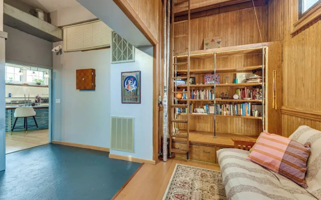 Long-term Stay in Milwaukee! Pet-friendly Condo