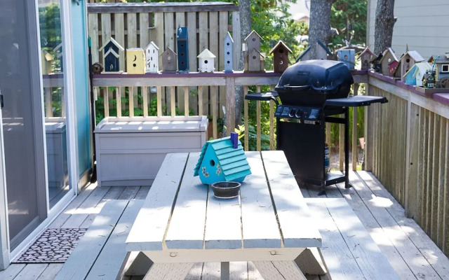 Sea Daze 1 Br cottage by RedAwning