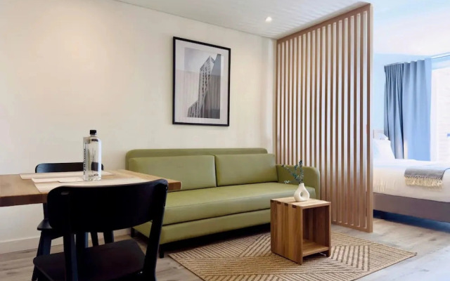w Opulent Loft w Balcony in Santa B Rbara