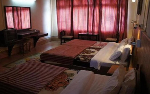 Pemaling Lords Inn Dirang