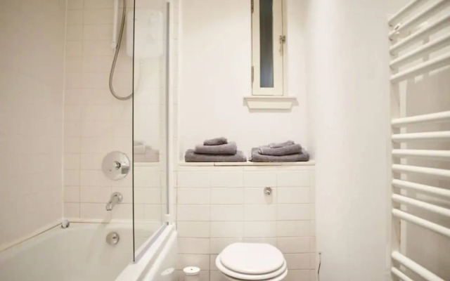 Bright Apartment On The Grassmarket