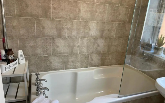 Spacious and stunning 4 bed house in Blackpool