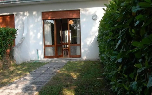 Terraced House With Private Garden