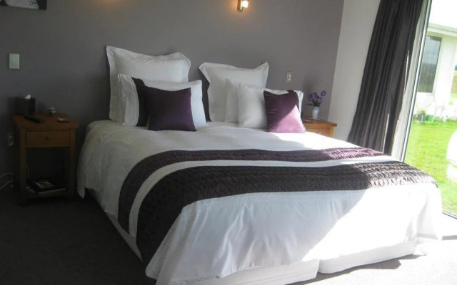 Solace Country House Bed and Breakfast