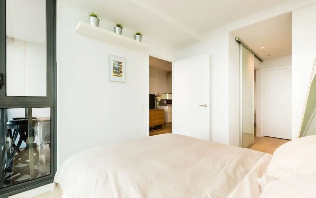 EVA, 1BDR Melbourne Apartment