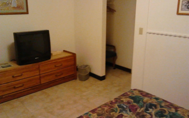 Blue Coast Inn and Suites