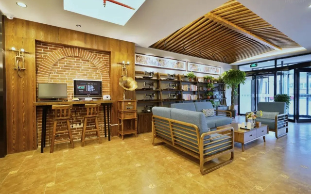 Nostalgia S Hotel(Beijing National Stadium-Bird's Nest）