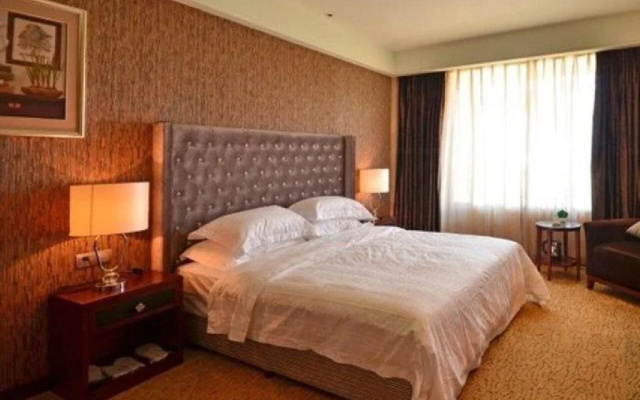 Bailuzhou Holiday Inn