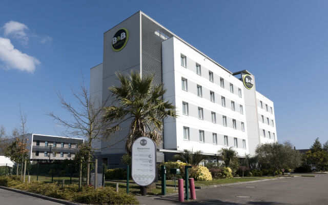 B&B Hotel RENNES Ouest Villejean вид на фасад