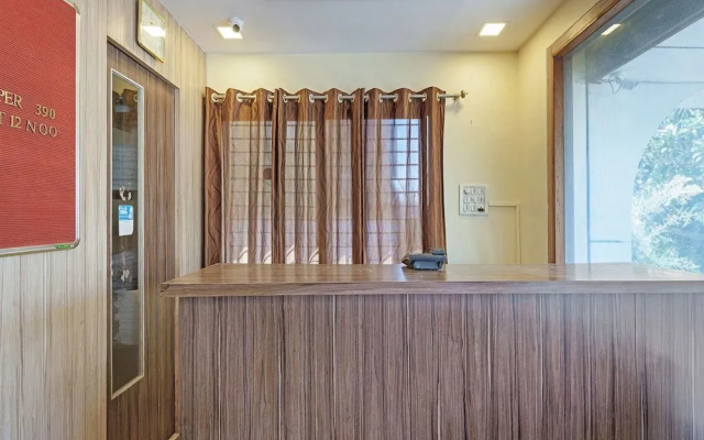OYO 24115 Flagship Hotel Rajwada