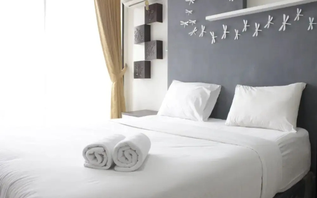 Modern & Contemporary Studio At Beverly Dago Apartment Near Itb