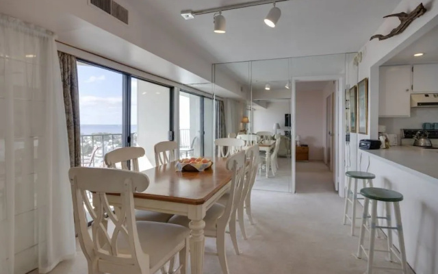 9400 1207 - 2 Br Condo