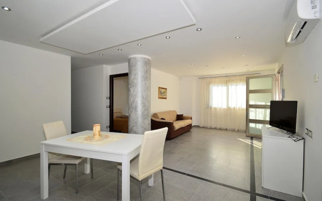 Al062 Villa Bianca 10 Posti con Piscina Privata e