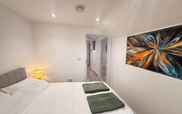 Bright Cozy 2 Bedroom Apartment in Oxford