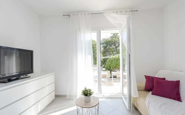 Maslenica Pool Villa With Charm