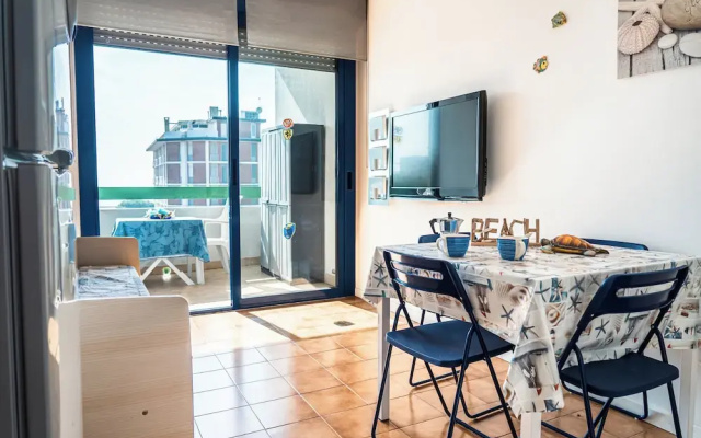 Great Apartment With Sunny Terrace in Bibione