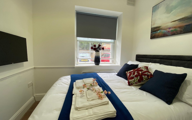 Modern 2 Bed Apartment in Greenwich