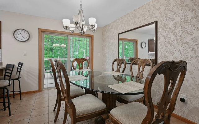 Mosinee Woodland Escape Whole House
